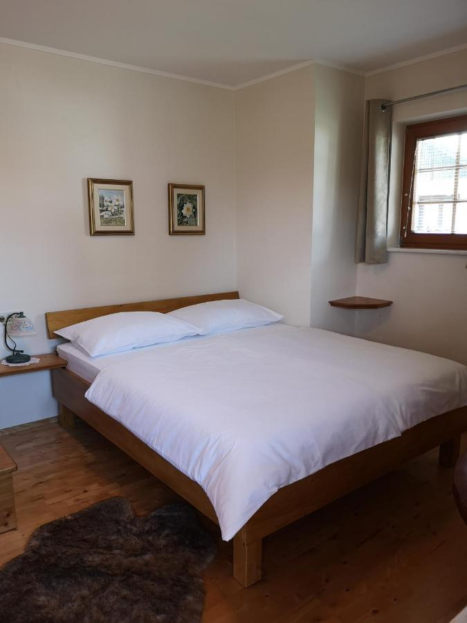 Apartmaji Volf Zgornje Gorje Esterno foto