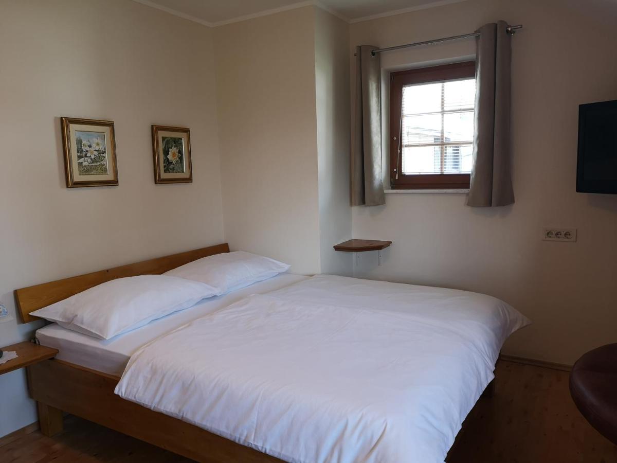 Apartmaji Volf Zgornje Gorje Esterno foto